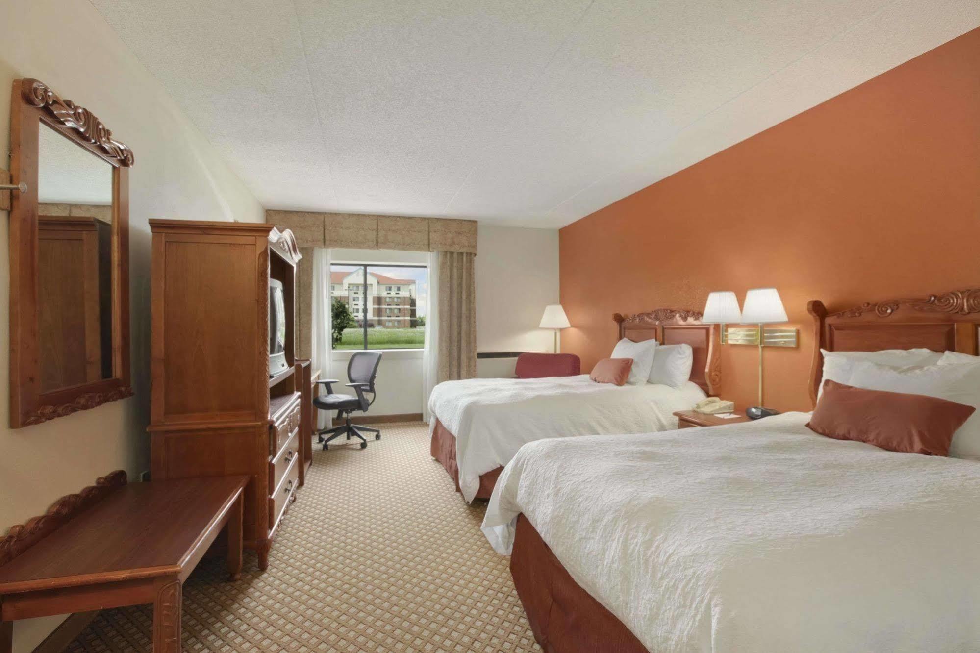 Best Western Warren Hotel Bagian luar foto
